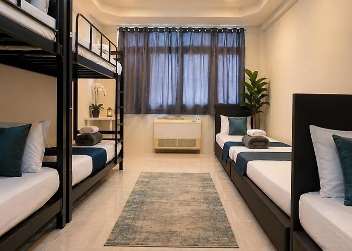 The Cage - Grand River Guest house Bangkok